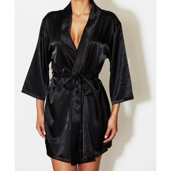 Boss Bitch Robe - Picture 3 of 5